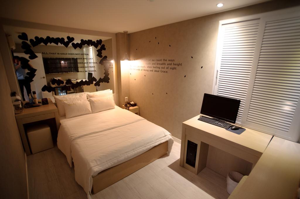 Atti Guesthouse Сеул Екстериор снимка